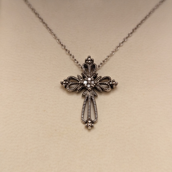Mini Cross Necklace - Picture 6 of 8